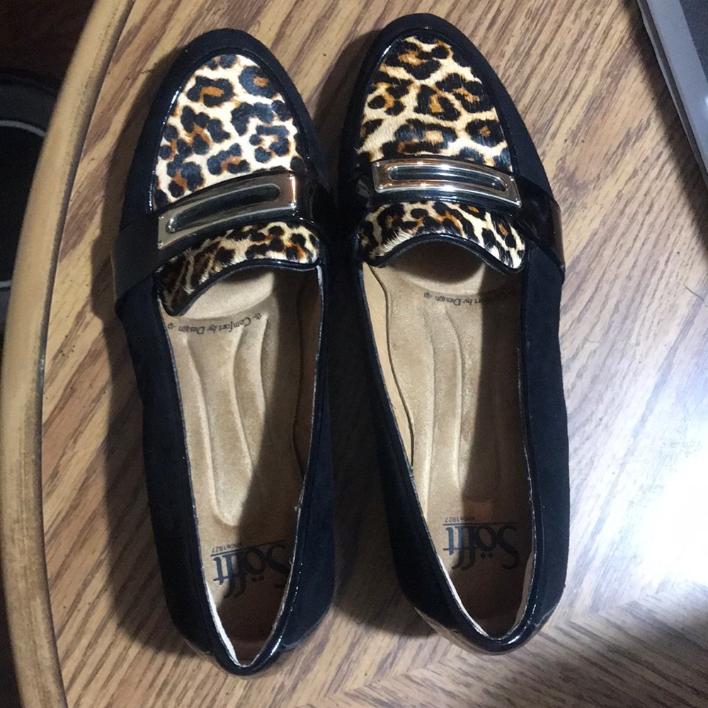 Dress shoes
